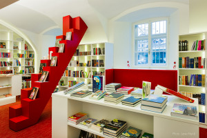 Oprema knjigarne "Družina"